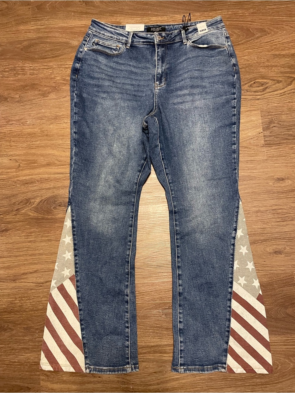 NWT Judy Blue Freedom Ring Flare Jeans - American Flag Patriotic - Picture 2 of 6